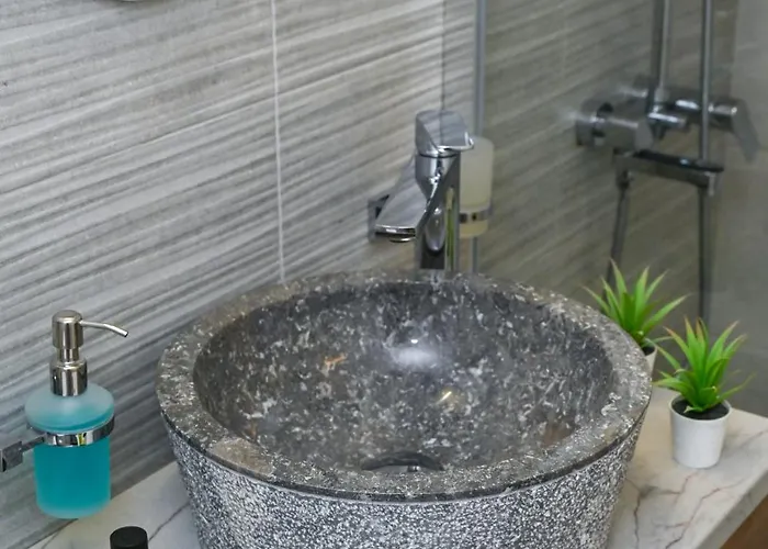 Dream House * Adamantas (Milos)